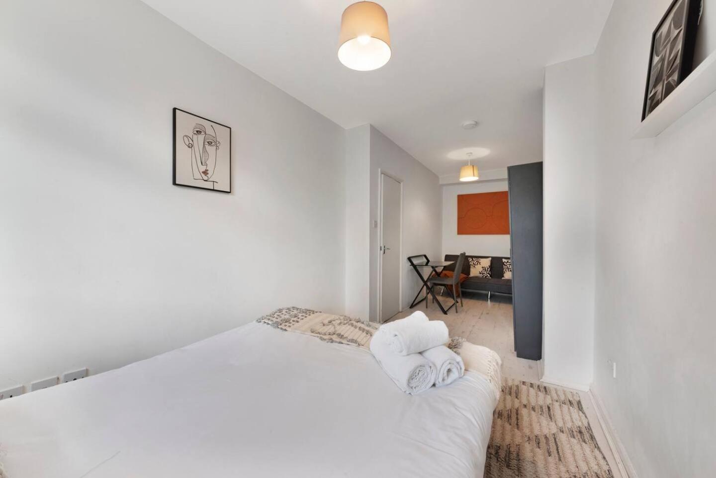 2 Bed Apartment- Finsbury Park Station B Londýn Exteriér fotografie
